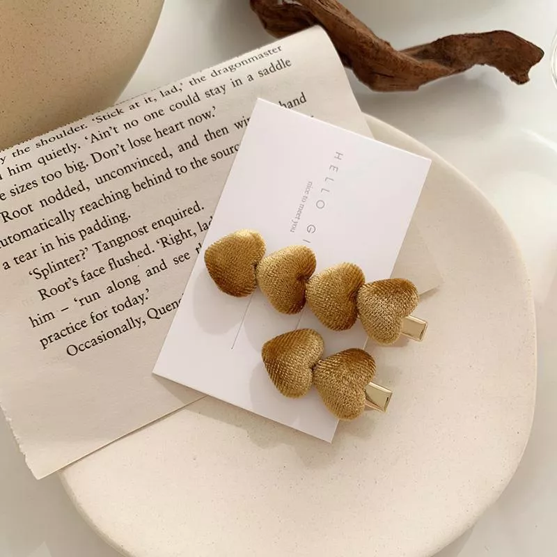 Fashion Korea Velvet Heart Gold Hair Clips Sweet Bangs Barrettes Fashion Side Hairpin Hair Accessories Headwear for Women Fashion Korea Velvet Heart Gold Hair Clips Sweet Bangs Barrettes Fashion Side Hairpin Hair Accessories Headwear for Women